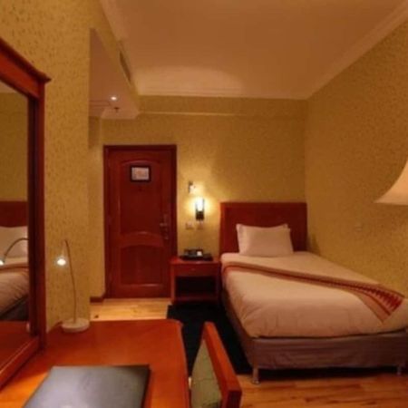 Abyssinia Renaissance Hotel Addisz-Abeba Kültér fotó
